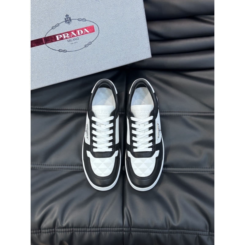 Pra*a casual shoes